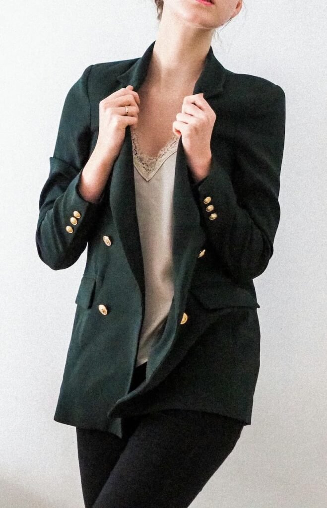 quiet luxury look with affordable minimalist pieces and neutral tones